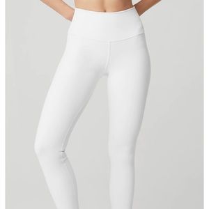 Alo Yoga High Waist Airbrush Leggings in White